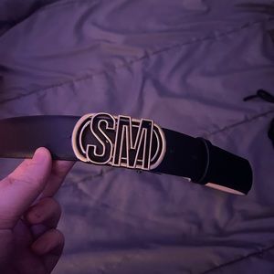 Steve Madden silver logo buckle belt